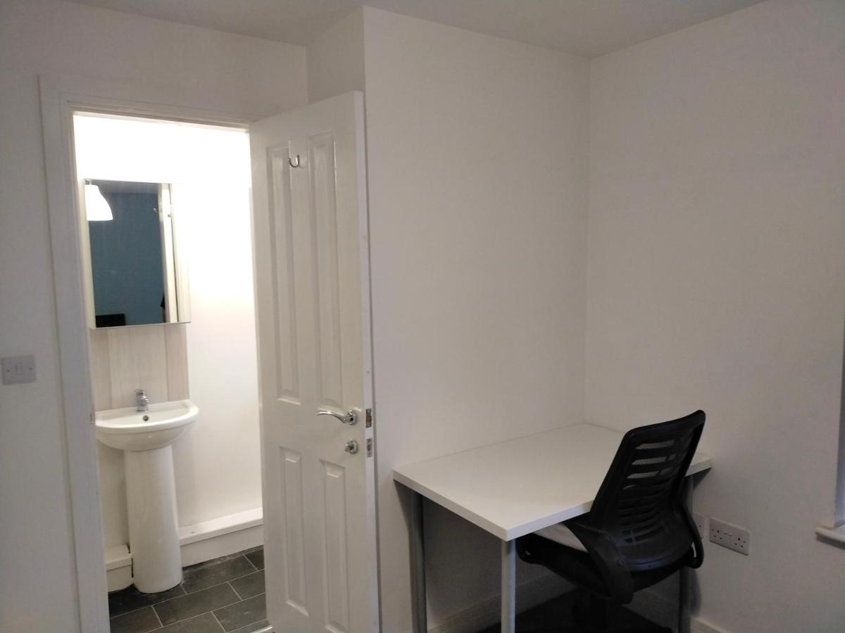 4 Bed Entire House - Heart Of The City - Near Sufc Sheffield Bagian luar foto