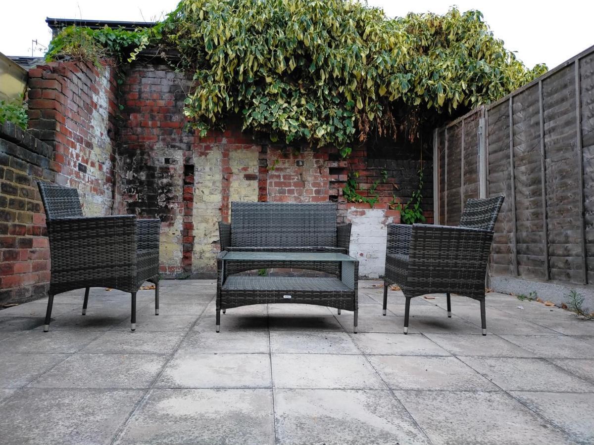 4 Bed Entire House - Heart Of The City - Near Sufc Sheffield Bagian luar foto